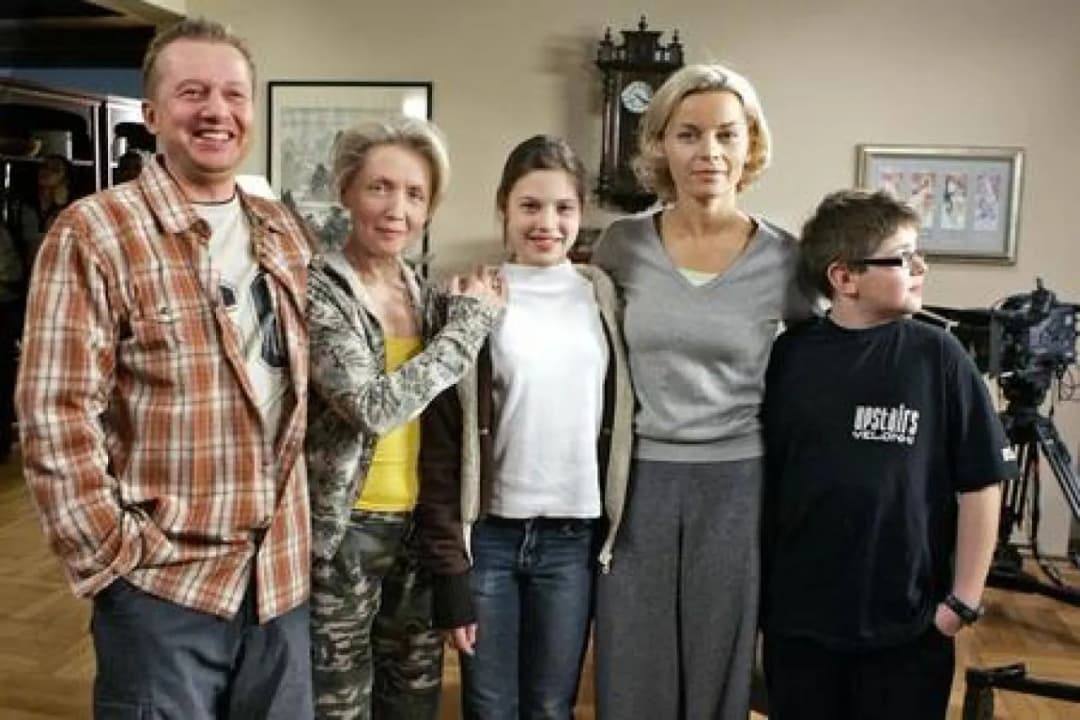 I kto tu rządzi - poznaj całą obsadę popularnego serialu komediowego