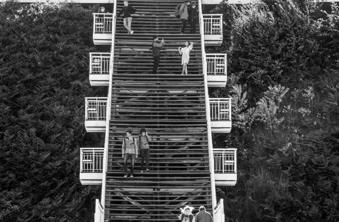 Jak oglądać seriale z napisami dla niesłyszących? Dostępne opcje